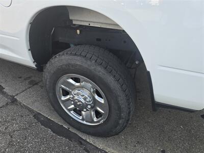 2023 RAM 2500 Tradesman 4DR CREW CAB 4X4/V8   - Photo 28 - Hamilton, OH 45015