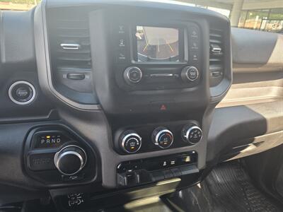 2023 RAM 2500 Tradesman 4DR CREW CAB 4X4/V8   - Photo 18 - Hamilton, OH 45015