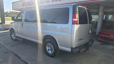 2019 Chevrolet Express LT 3500 3DR PASSENGER VAN - Photo 8 - Hamilton, OH 45015