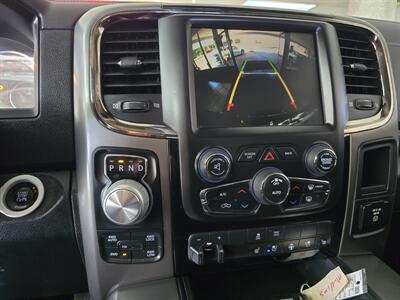2015 RAM 1500 Sport 4DR CREW CAB 4X4   - Photo 21 - Hamilton, OH 45015