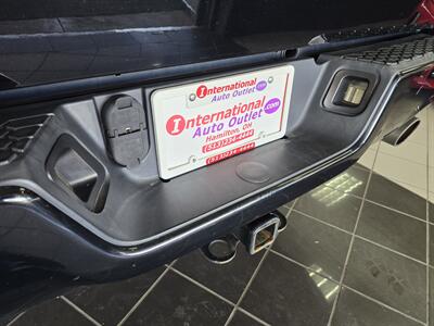 2015 RAM 1500 Sport 4DR CREW CAB 4X4   - Photo 32 - Hamilton, OH 45015