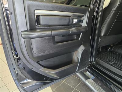 2015 RAM 1500 Sport 4DR CREW CAB 4X4   - Photo 10 - Hamilton, OH 45015