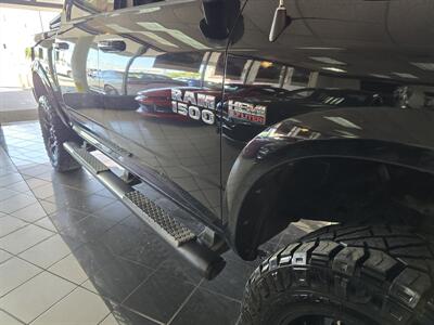 2015 RAM 1500 Sport 4DR CREW CAB 4X4   - Photo 34 - Hamilton, OH 45015