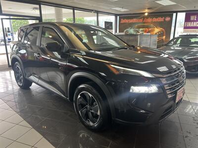 2024 Nissan Rogue SV 4DR SUV AWD   - Photo 4 - Hamilton, OH 45015
