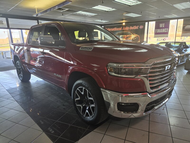 2026 RAM 1500 LARAMIE 4DR CREW CAB 4X4 - Photo 2 - Hamilton, OH 45015