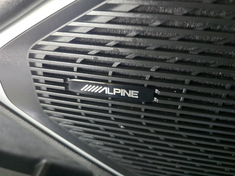 2023 Jeep Wagoneer L Series II 4DR SUV 4X4 - Photo 38 - Hamilton, OH 45015