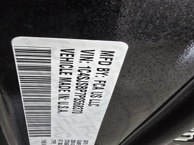 2023 Jeep Wagoneer L Series II 4DR SUV 4X4 - Photo 49 - Hamilton, OH 45015