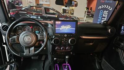 2012 Jeep Wrangler Sport 4DR SUV 4X4   - Photo 12 - Hamilton, OH 45015