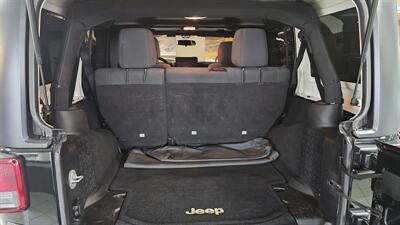 2012 Jeep Wrangler Sport 4DR SUV 4X4   - Photo 29 - Hamilton, OH 45015