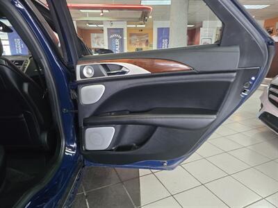 2020 Lincoln MKZ/Zephyr Reserve 4DR SEDAN AWD   - Photo 15 - Hamilton, OH 45015