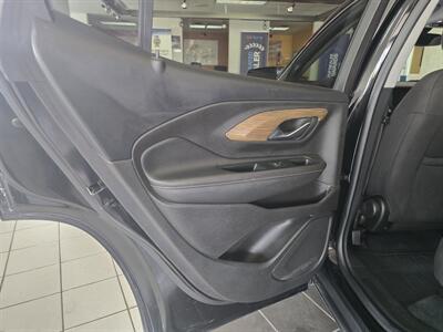 2019 GMC Terrain SLE   - Photo 10 - Hamilton, OH 45015