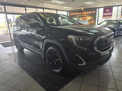 2019 GMC Terrain SLE   - Photo 3 - Hamilton, OH 45015