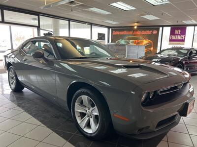 2023 Dodge Challenger SXT 2DR COUPE   - Photo 4 - Hamilton, OH 45015