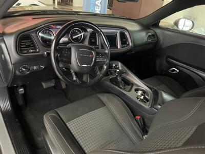 2023 Dodge Challenger SXT 2DR COUPE   - Photo 11 - Hamilton, OH 45015