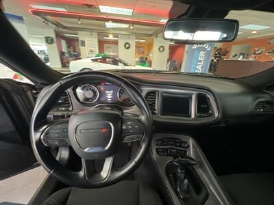 2023 Dodge Challenger SXT 2DR COUPE   - Photo 12 - Hamilton, OH 45015