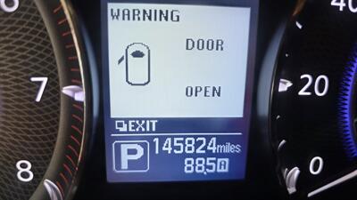 2018 INFINITI QX80   - Photo 13 - Hamilton, OH 45015