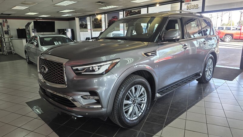 2018 INFINITI QX80   - Photo 1 - Hamilton, OH 45015