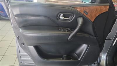 2018 INFINITI QX80   - Photo 21 - Hamilton, OH 45015