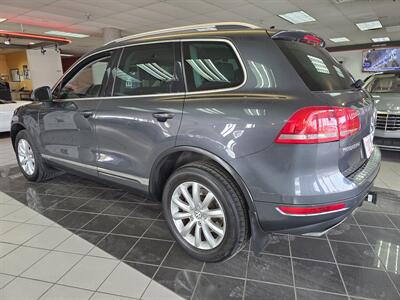 2012 Volkswagen Touareg TDI Sport 4DR SUV AWD   - Photo 6 - Hamilton, OH 45015