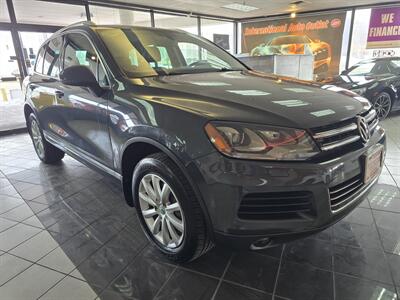 2012 Volkswagen Touareg TDI Sport 4DR SUV AWD   - Photo 3 - Hamilton, OH 45015