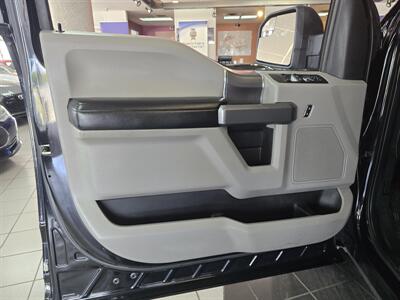 2018 Ford F-150 XLT SUPER CREW 4X4   - Photo 7 - Hamilton, OH 45015