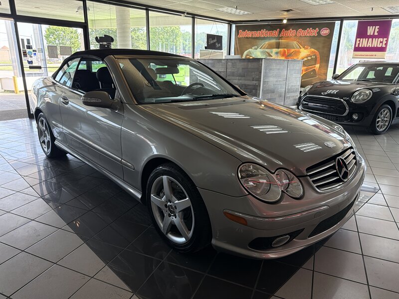 2005 Mercedes-Benz CLK CLK 500 2DR CONVERTIBLE - Photo 4 - Hamilton, OH 45015