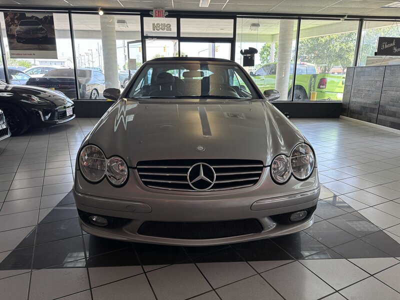 2005 Mercedes-Benz CLK CLK 500 2DR CONVERTIBLE - Photo 3 - Hamilton, OH 45015