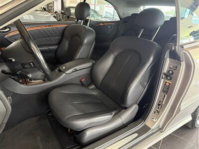 2005 Mercedes-Benz CLK CLK 500 2DR CONVERTIBLE - Photo 10 - Hamilton, OH 45015