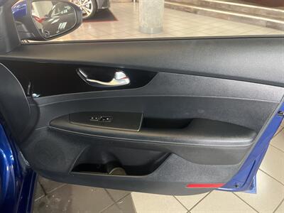 2019 Kia Forte S   - Photo 26 - Hamilton, OH 45015