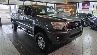 2015 Toyota Tacoma V6   - Photo 4 - Hamilton, OH 45015
