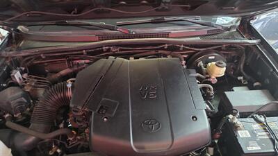2015 Toyota Tacoma V6   - Photo 31 - Hamilton, OH 45015