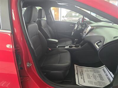 2017 Chevrolet Cruze LT Auto 4DR SEDAN   - Photo 12 - Hamilton, OH 45015
