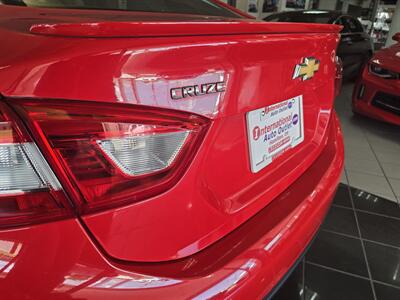 2017 Chevrolet Cruze LT Auto 4DR SEDAN   - Photo 19 - Hamilton, OH 45015