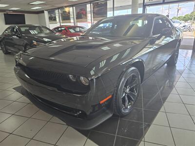 2018 Dodge Challenger SXT 2DR COUPE   - Photo 1 - Hamilton, OH 45015