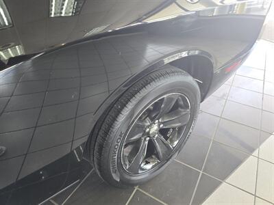 2018 Dodge Challenger SXT 2DR COUPE   - Photo 23 - Hamilton, OH 45015