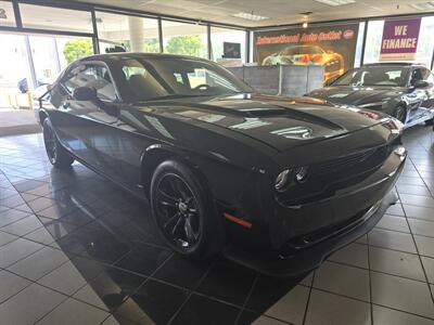 2018 Dodge Challenger SXT 2DR COUPE   - Photo 3 - Hamilton, OH 45015