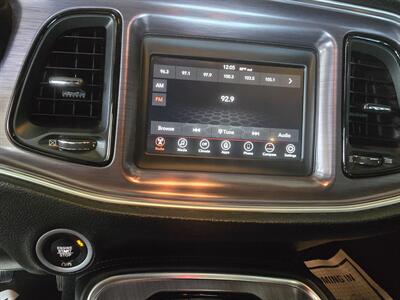 2018 Dodge Challenger SXT 2DR COUPE   - Photo 17 - Hamilton, OH 45015