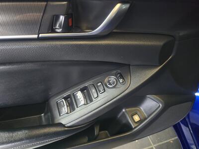 2018 Honda Accord Sport 4DR SEDAN [1.5T I4 CVT]   - Photo 17 - Hamilton, OH 45015