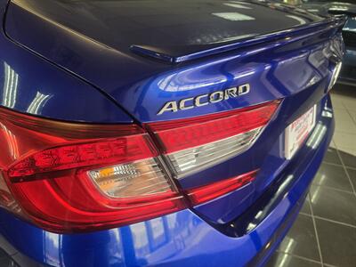 2018 Honda Accord Sport 4DR SEDAN [1.5T I4 CVT]   - Photo 24 - Hamilton, OH 45015