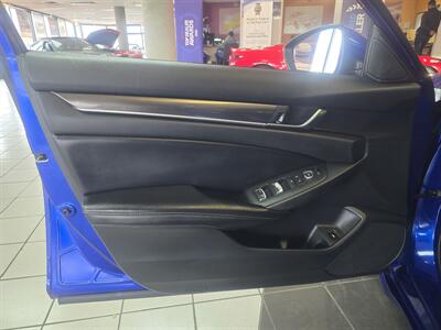 2018 Honda Accord Sport 4DR SEDAN [1.5T I4 CVT]   - Photo 7 - Hamilton, OH 45015