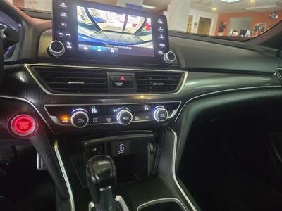 2018 Honda Accord Sport 4DR SEDAN [1.5T I4 CVT]   - Photo 21 - Hamilton, OH 45015