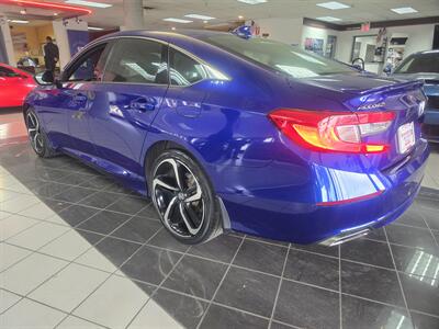 2018 Honda Accord Sport 4DR SEDAN [1.5T I4 CVT]   - Photo 6 - Hamilton, OH 45015