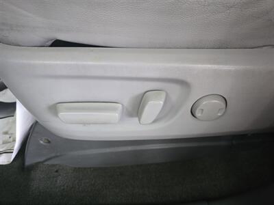 2017 Toyota Sienna XLE 7-Passenger 4DR MINI-VAN   - Photo 18 - Hamilton, OH 45015