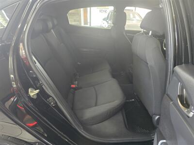 2018 Honda Civic Sport 4DR HATCHBACK CVT   - Photo 16 - Hamilton, OH 45015