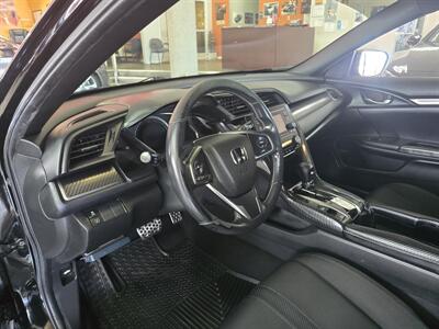 2018 Honda Civic Sport 4DR HATCHBACK CVT   - Photo 8 - Hamilton, OH 45015