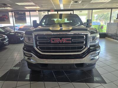 2017 GMC Sierra 1500 SLE-CREW CAB - Photo 2 - Hamilton, OH 45015