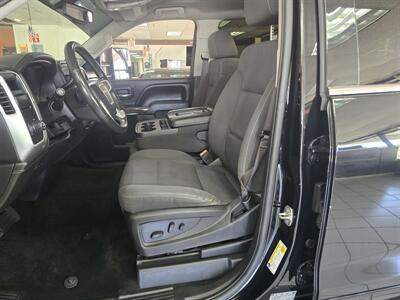 2017 GMC Sierra 1500 SLE-CREW CAB - Photo 9 - Hamilton, OH 45015