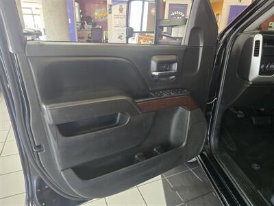 2017 GMC Sierra 1500 SLE-CREW CAB - Photo 7 - Hamilton, OH 45015