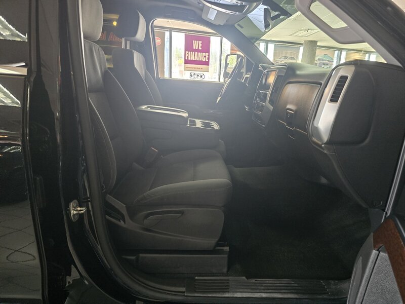 2017 GMC Sierra 1500 SLE-CREW CAB - Photo 14 - Hamilton, OH 45015