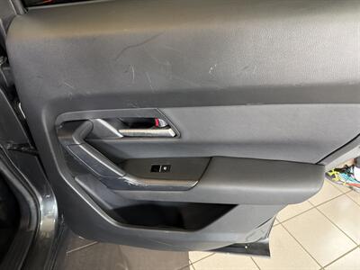 2024 Mazda CX-50 2.5 S Preferred 4DR SUV AWD   - Photo 24 - Hamilton, OH 45015